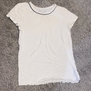 AMERICAN EAGLE white top with lettuce and navy blue trim